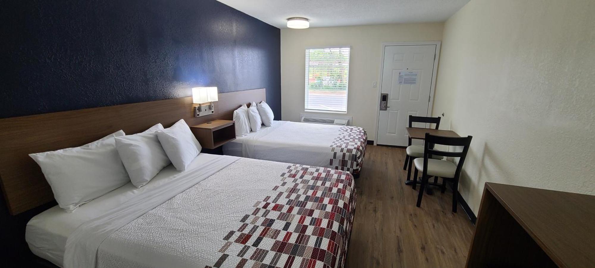 Red Roof Inn Byron Bagian luar foto