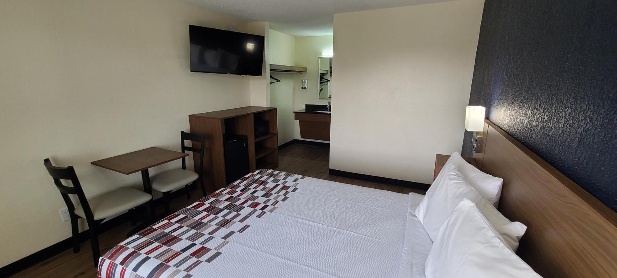 Red Roof Inn Byron Bagian luar foto